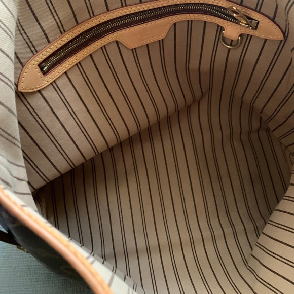 DISCONTINUED delightful Louis Vuitton NM! - Picture 4 of 8